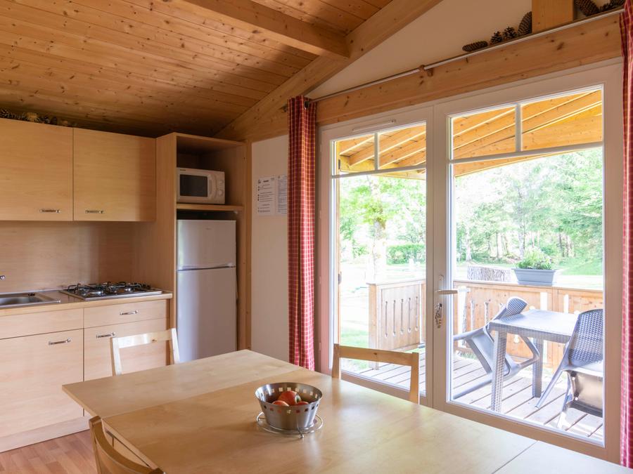 Chalet 4 personnes - Chalet Sapin - 2 chambres - personnes supplémentaires possible en supplément, contacter le camping 9