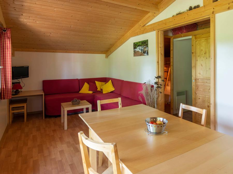 Chalet 4 personnes - Chalet Sapin - 2 chambres - personnes supplémentaires possible en supplément, contacter le camping 11