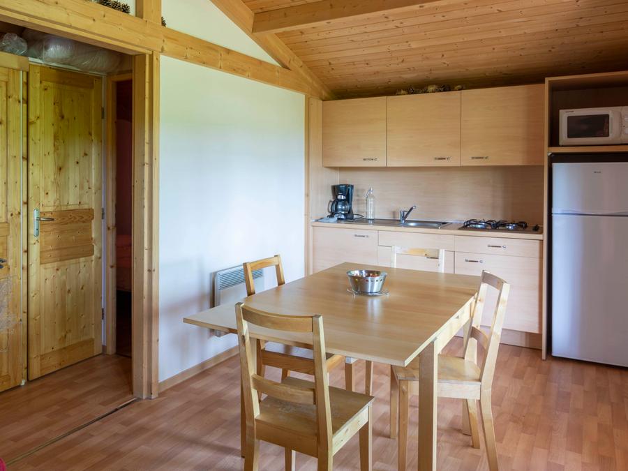 Chalet 4 personnes - Chalet Sapin - 2 chambres - personnes supplémentaires possible en supplément, contacter le camping 18