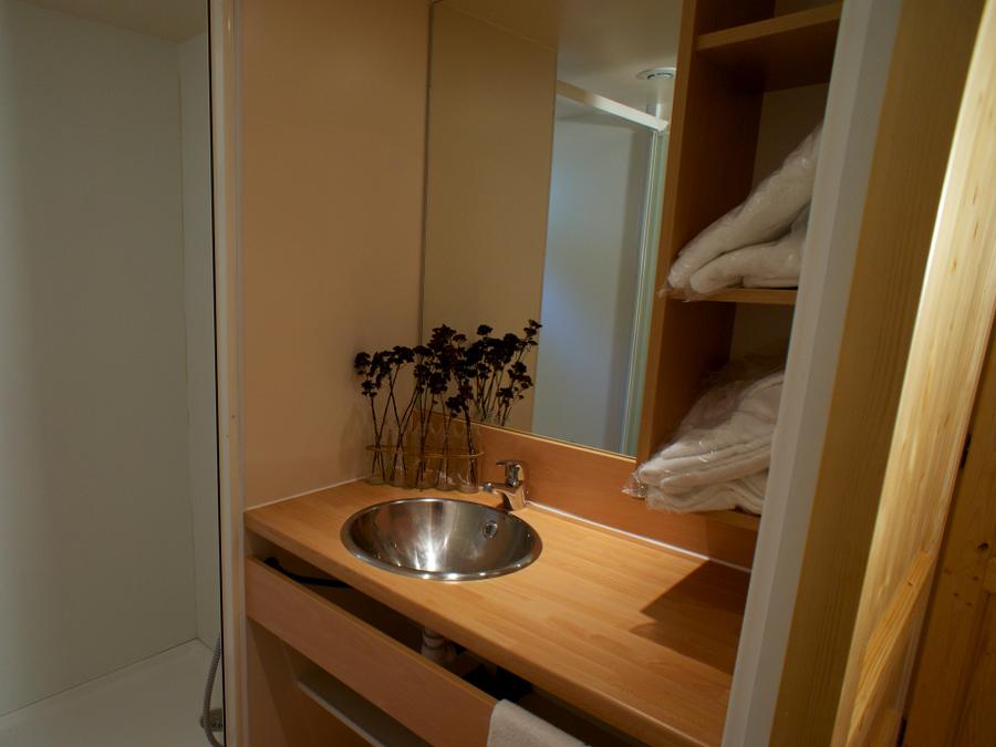 Chalet 4 personnes - Chalet Sapin - 2 chambres - personnes supplémentaires possible en supplément, contacter le camping 7