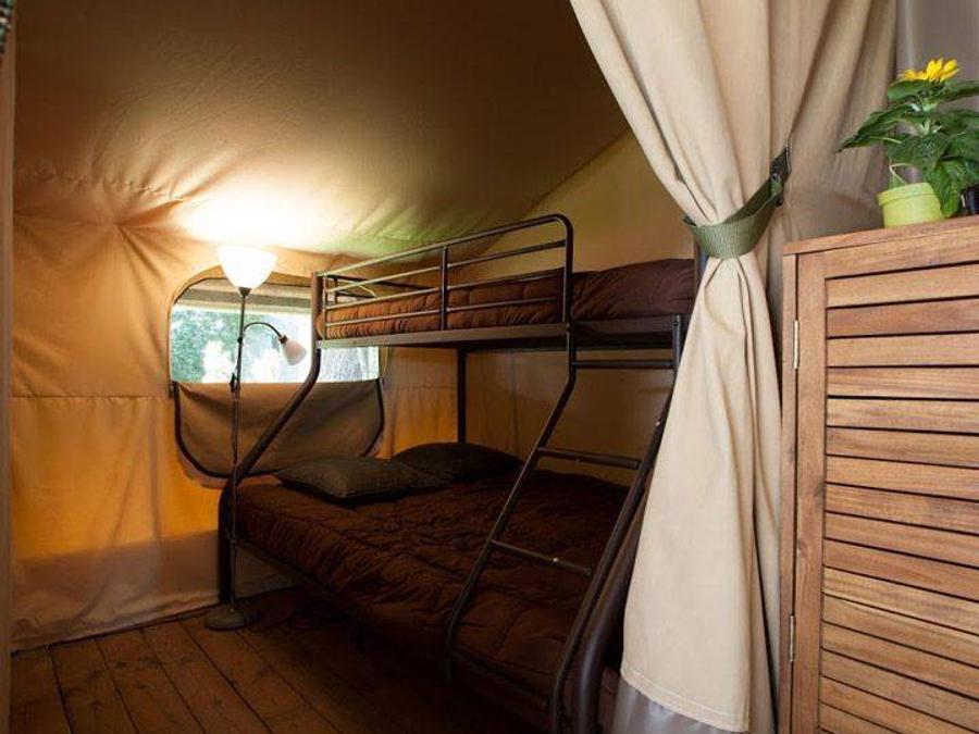 Hébergement 5 personnes - Lodge Kenya - 2 chambres - Sans sanitaires 9