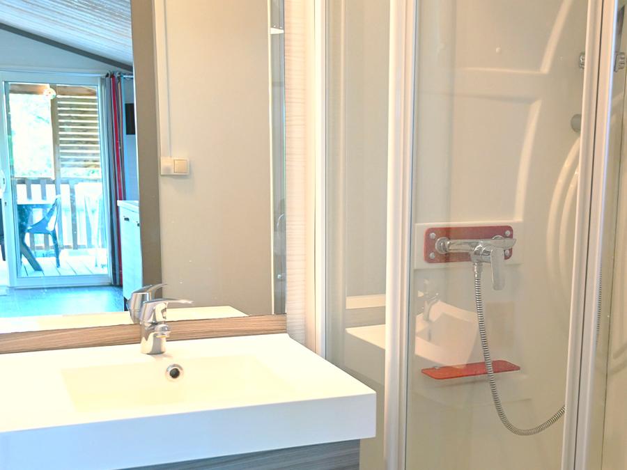Chalet 6 personnes - Chalet 35m² (3 chambres) avec terrasse couverte 6 pers 15