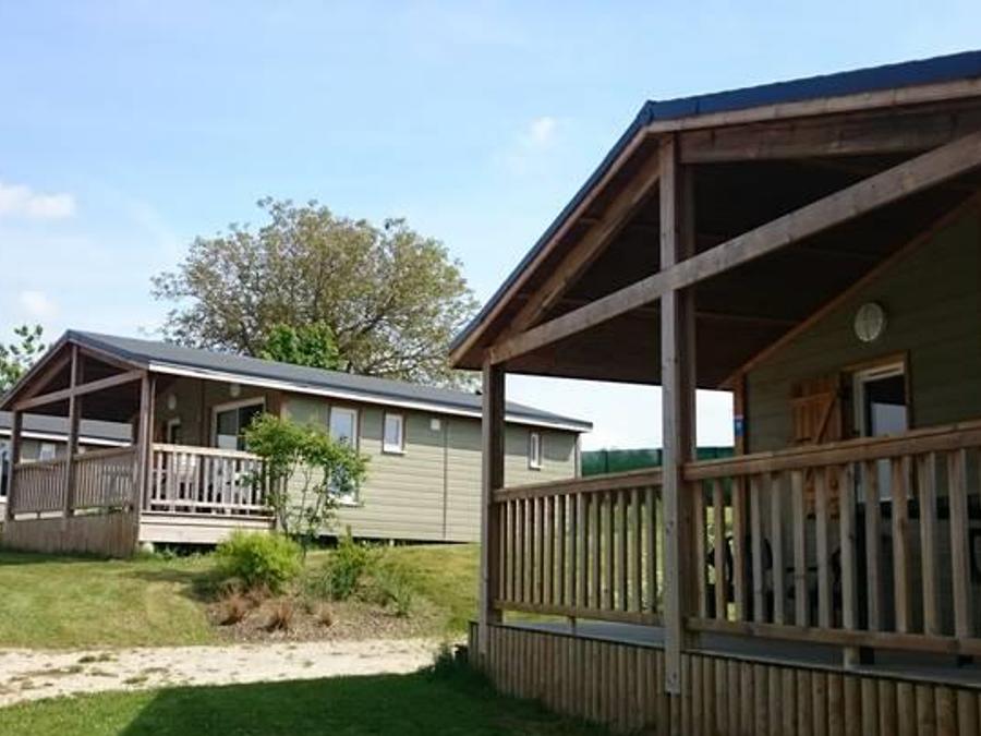 Chalet 6 personnes - Chalet 35m² (3 chambres) avec terrasse couverte 6 pers 1