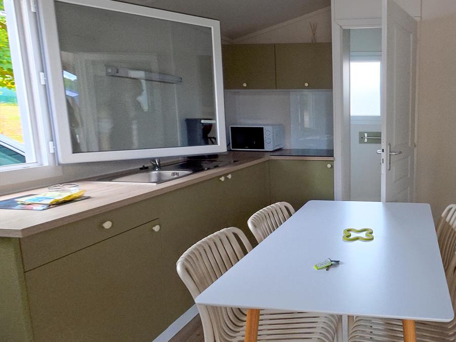 Chalet 4 personnes - Chalet 24m² (2 chambres) avec terrasse couverte 4 pers 7