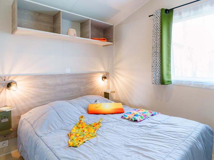 Mobilhome 4 personnes - Mobil-home Escapade Premium 27m² - 2 chambres + télévision 3