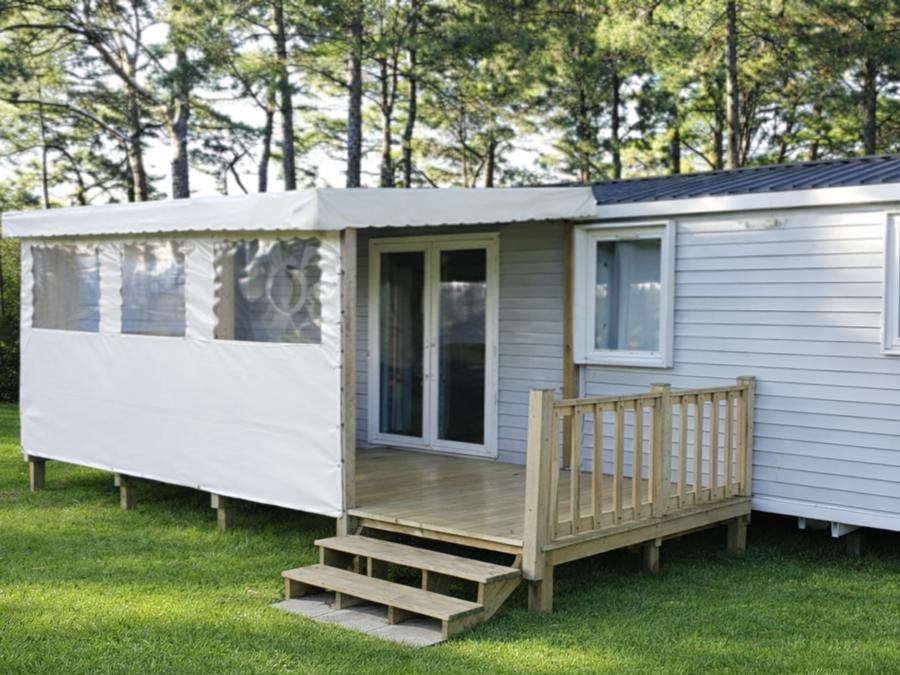 Mobilhome 6 personnes - - de 33m² à 40m² - 3 chambres - terrasse couverte/semi-couverte 2