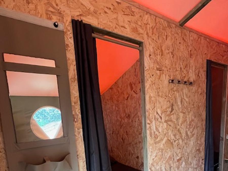 Tente 6 personnes - Tente toilée - 20m² - 3 chambres - avec électricité + terrasse couverte 3