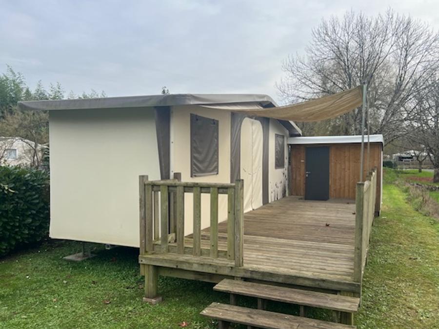 Tente 5 personnes - Tente Nomade avec bloc sanitaire sans clim 1