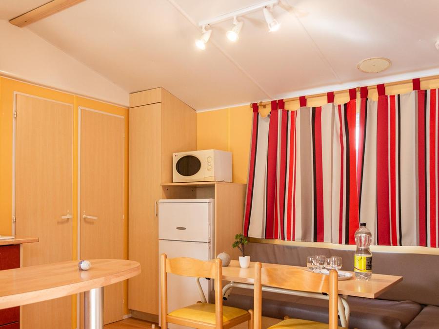 Mobilhome 4 personnes - Rétro Terrasse 4 personnes - 2 chambres 1