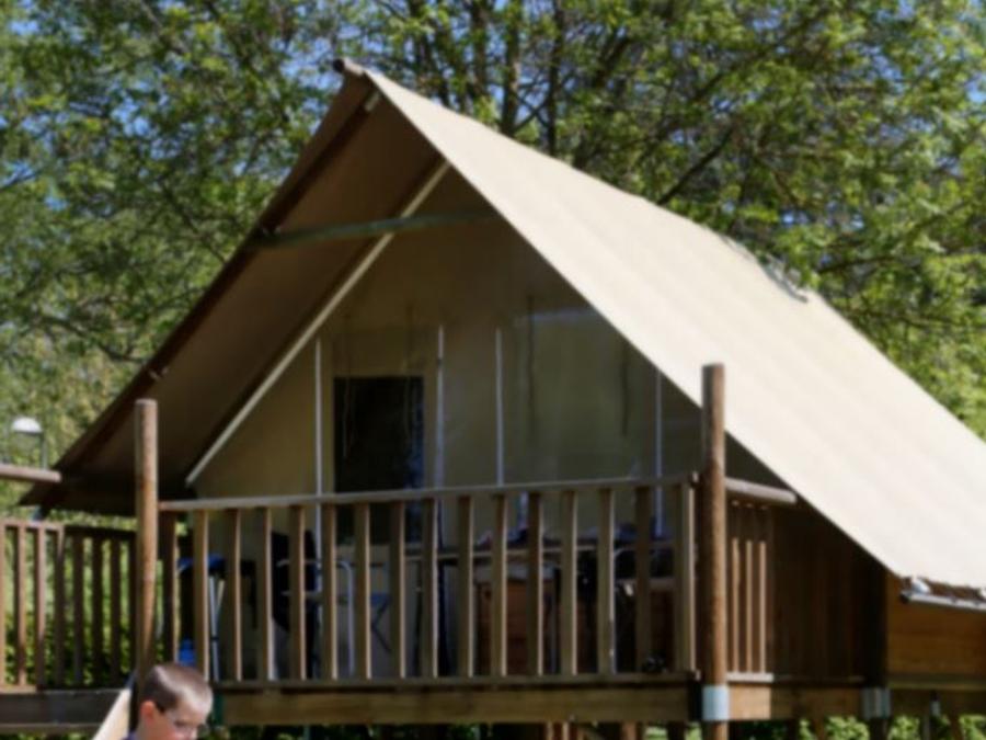Tente en toile et en bois 4 personnes - (sans sanitaires) 10