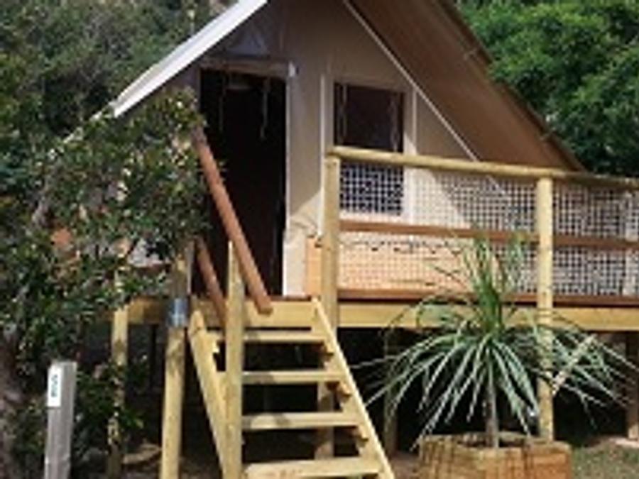 Tente en toile et en bois 4 personnes - (sans sanitaires) 9