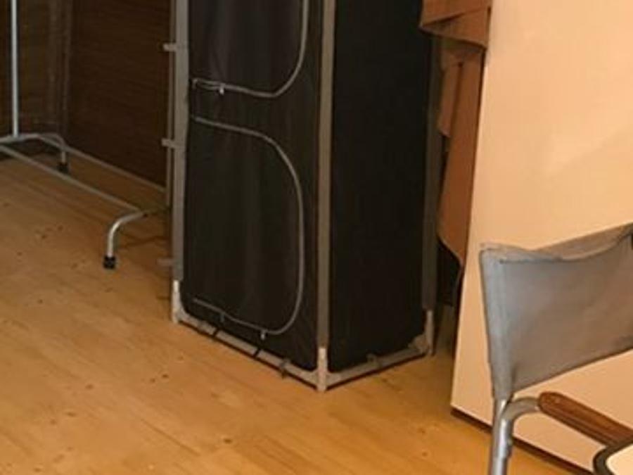 Tente en toile et en bois 2 personnes - (sans sanitaires) 3