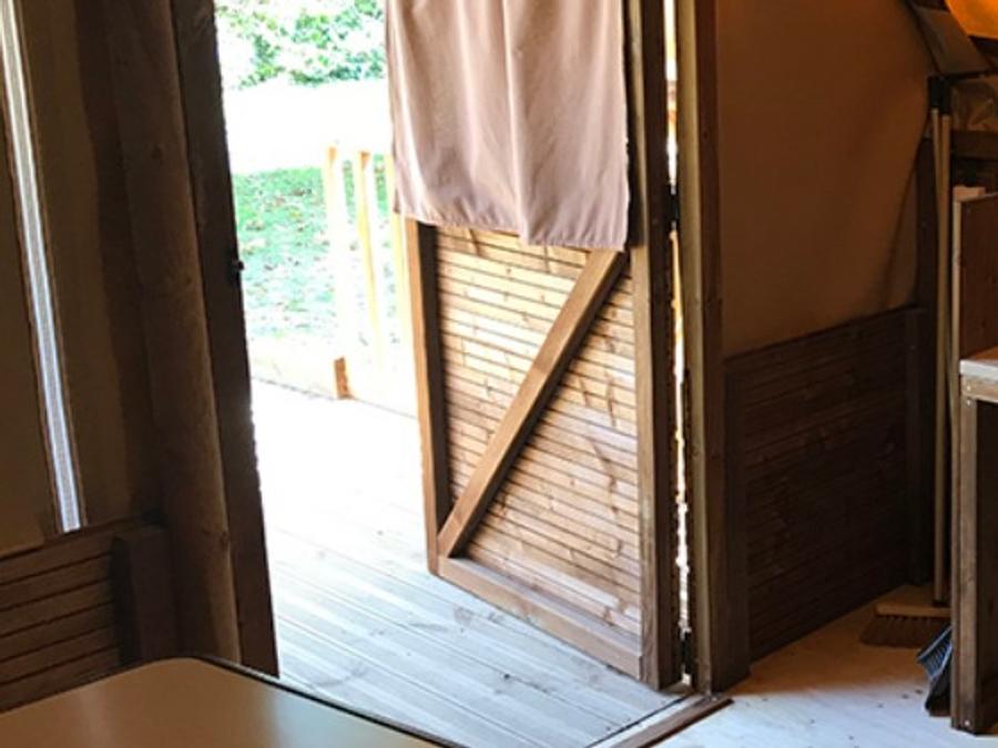 Tente en toile et en bois 2 personnes - PMR (sans sanitaires) 1