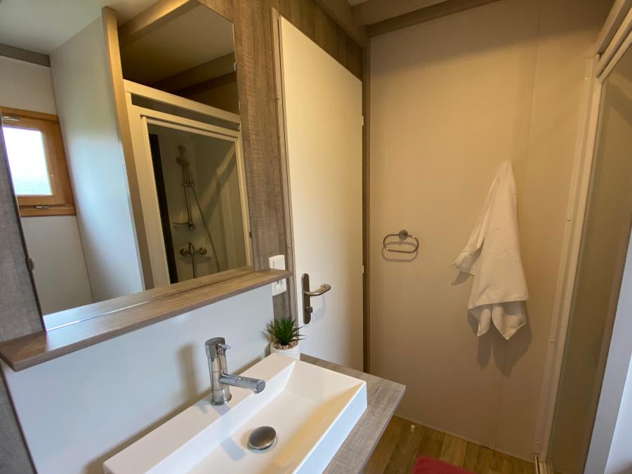 Chalet 2 personnes - CONFORT 24 m² (1 chambre) dont terrasse couverte 8m² 6