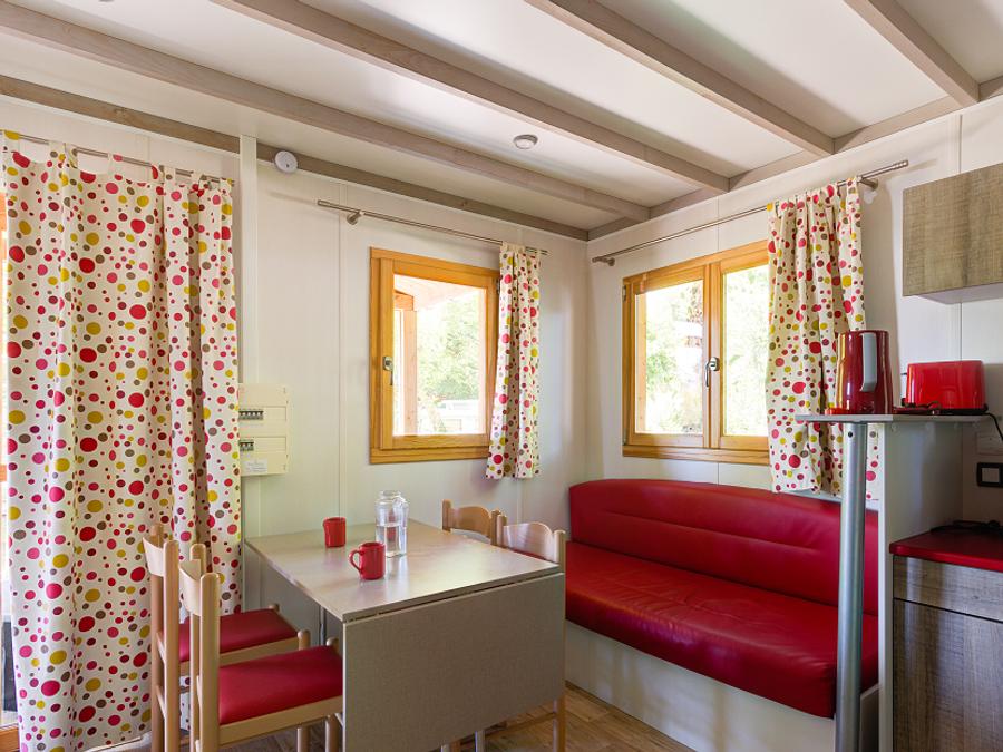 Chalet 4 personnes - CONFORT 50m² PMR (2 chambres) dont terrasse couverte + TV 3