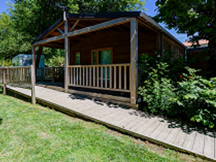 Chalet 4 personnes - CONFORT 50m² PMR (2 chambres) dont terrasse couverte + TV 0