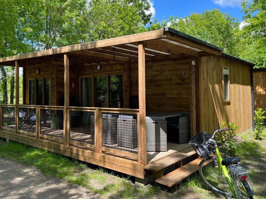 Chalet 7 personnes - Prestige 60 m² (3 chambres) dont terrasse couverte + Clim + TV + LV + Plancha 0