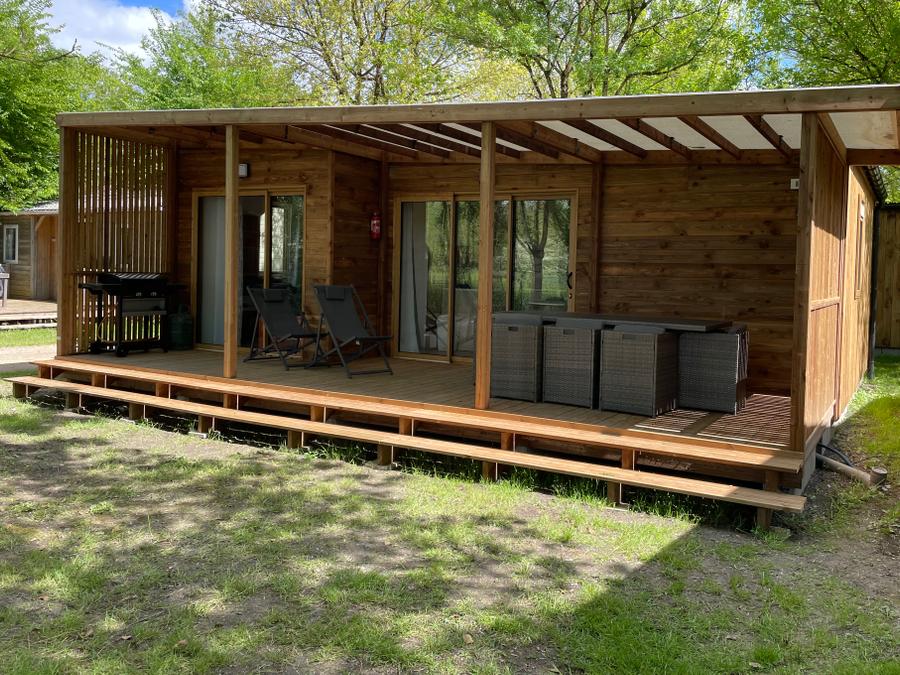 Chalet 7 personnes - Prestige 60 m² (3 chambres) dont terrasse couverte + Clim + TV + LV + Plancha 10