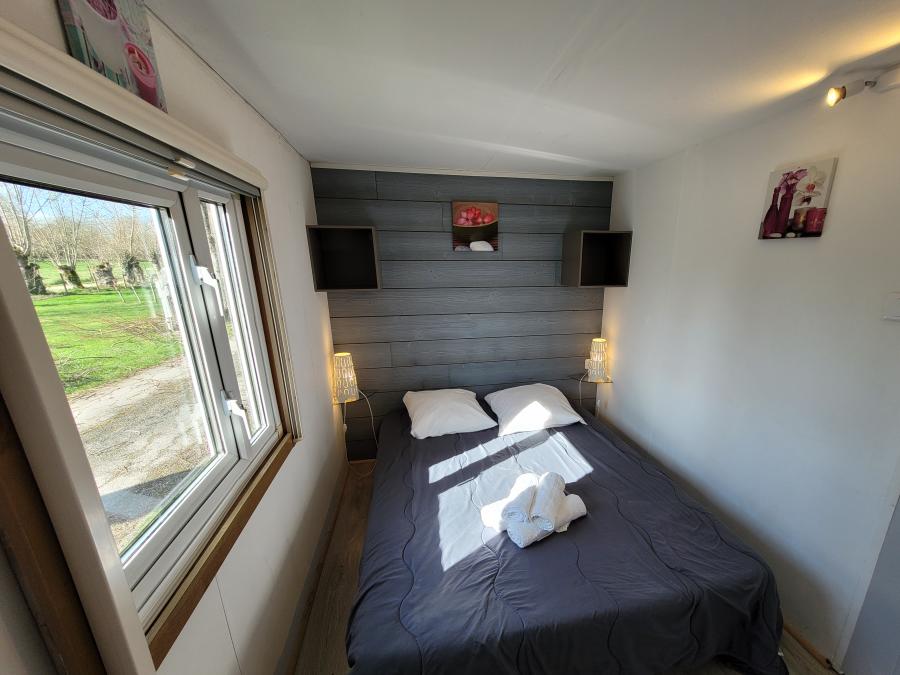 Mobilhome 4 personnes - CONFORT 33 m² (2 chambres) + Terrasse + TV 3