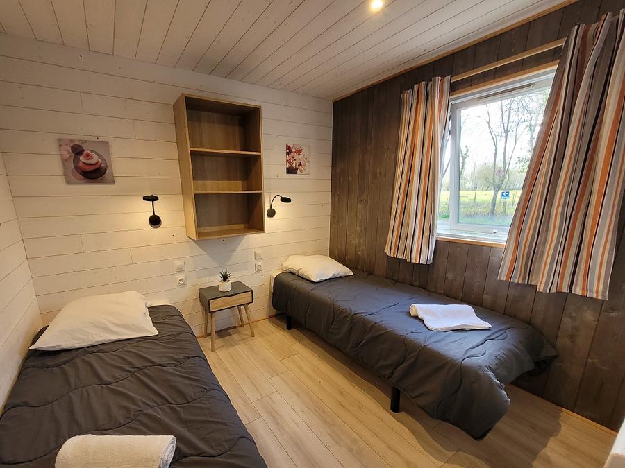 Chalet 7 personnes - PREMIUM 50m² (3 chambres) + terrasse + TV + LV + Plancha + Climatisation 6