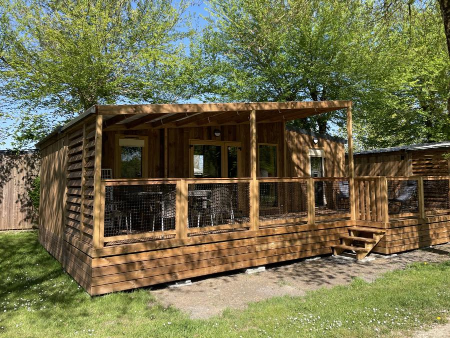 Mobilhome 6 personnes - Premium 56 m² (3 chambres) dont terrasse semi-couverte fermée + Clim + TV + LV + Plancha 0