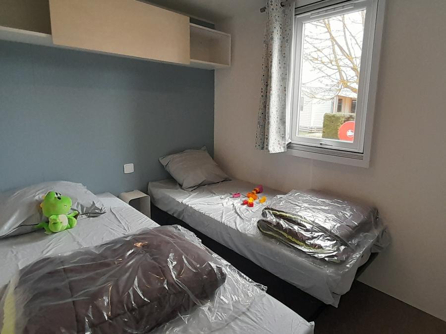 Mobilhome 4 personnes - Mobil-home Confort 26m² 2 chambres + TV 4 pers 11