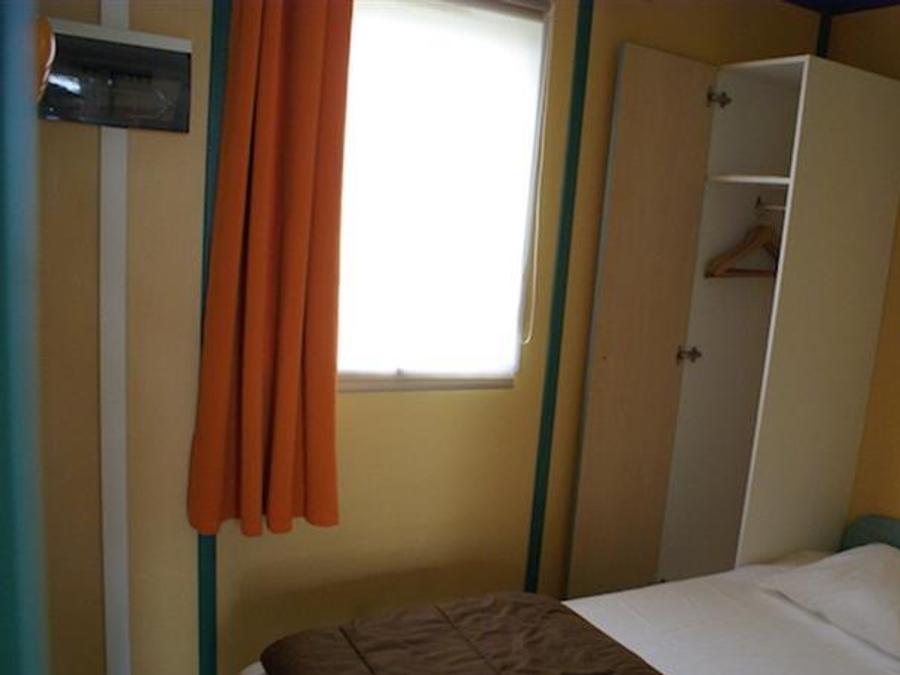 Chalet 2 personnes - Chalet mitoyen 16m² - 1 chambre + terrasse couverte 8m² 2 pers 2