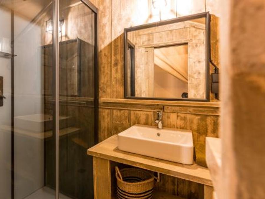 Hébergement 2 personnes - Wood lodge - 28M2 - 1 chambre + 1 salle de bain 2 pers 3