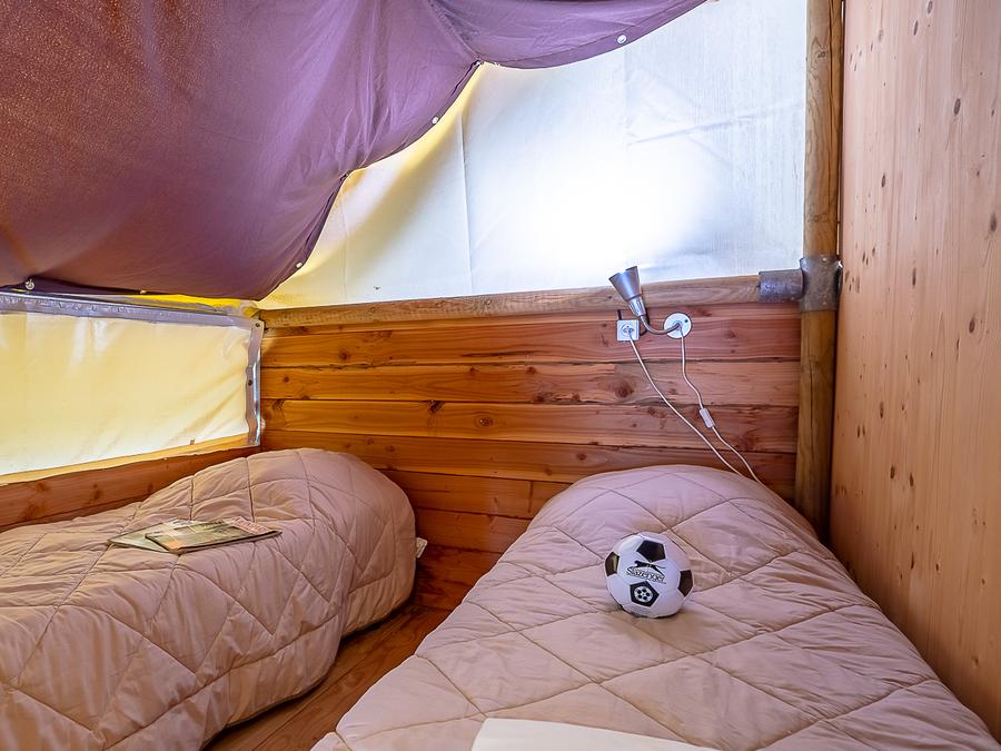 Tente en toile et en bois 6 personnes - Trappeur 3 chambres 4