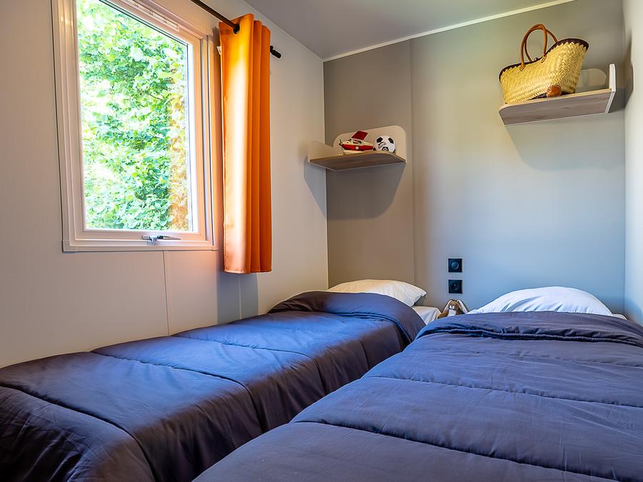 Mobilhome 4 personnes - Confort 2 Chambres au Bord de l'Eau 8