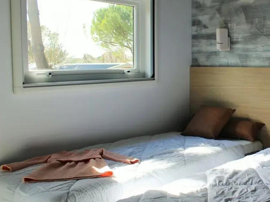 Mobilhome 6 personnes - Sunêlia Luxe Suite 3 chambres/3 salles de bain 60m2 - TV - LV- Linge fourni 6 pers. 2