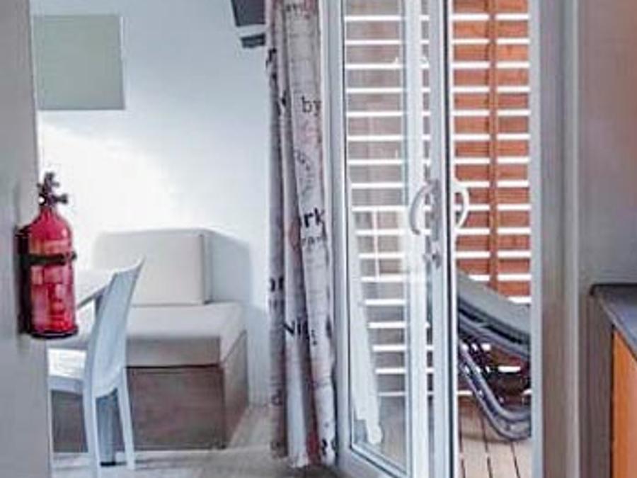 Mobilhome 5 personnes - Sunêlia Prestige Déclik 2 chambres 35m² - TV - Terrasse semi- couverte 3
