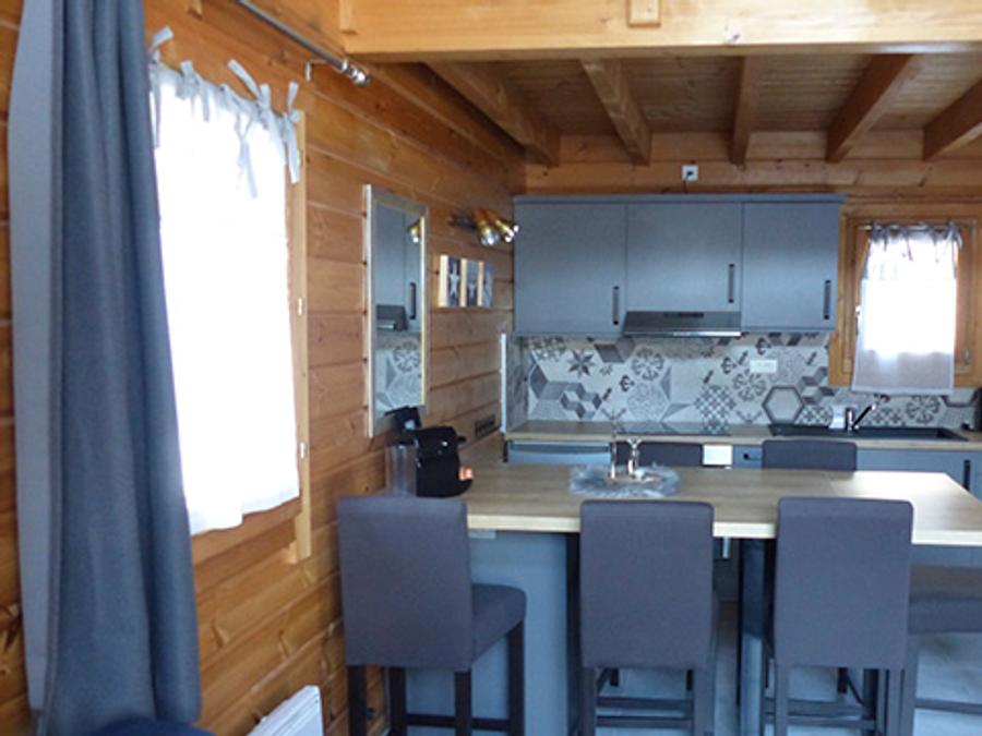 Chalet 5 personnes - Les Chalets Luxes du Domaine 2 chambres 53m² - TV - LV - Terrasse semi-couverte 3