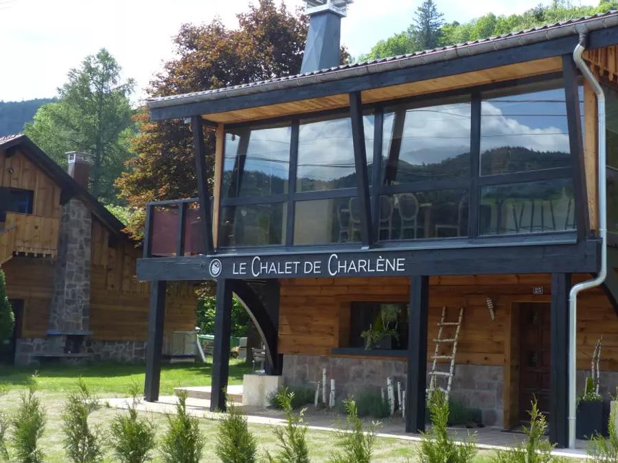 Chalet 6 personnes - Chalet de Charlène 3 chambres 120m² - TV - LV - Sauna Privatif - Terrasse couverte - Linge fourni 0