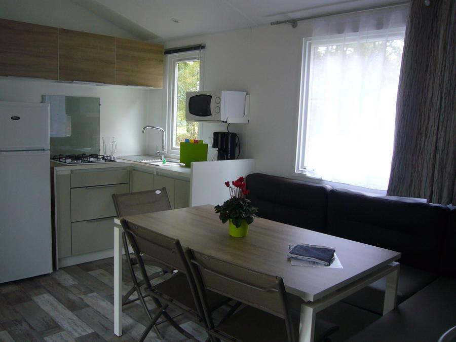 Mobilhome 8 personnes - KORRIGAN Mobil-home Confort 40m² - 4 chambres- 8pers max 2