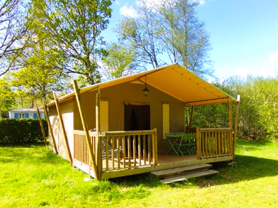 Tente en toile et en bois 5 personnes - Wood Lodge - 2 chambres - sans sanitaires 5 pers. 0