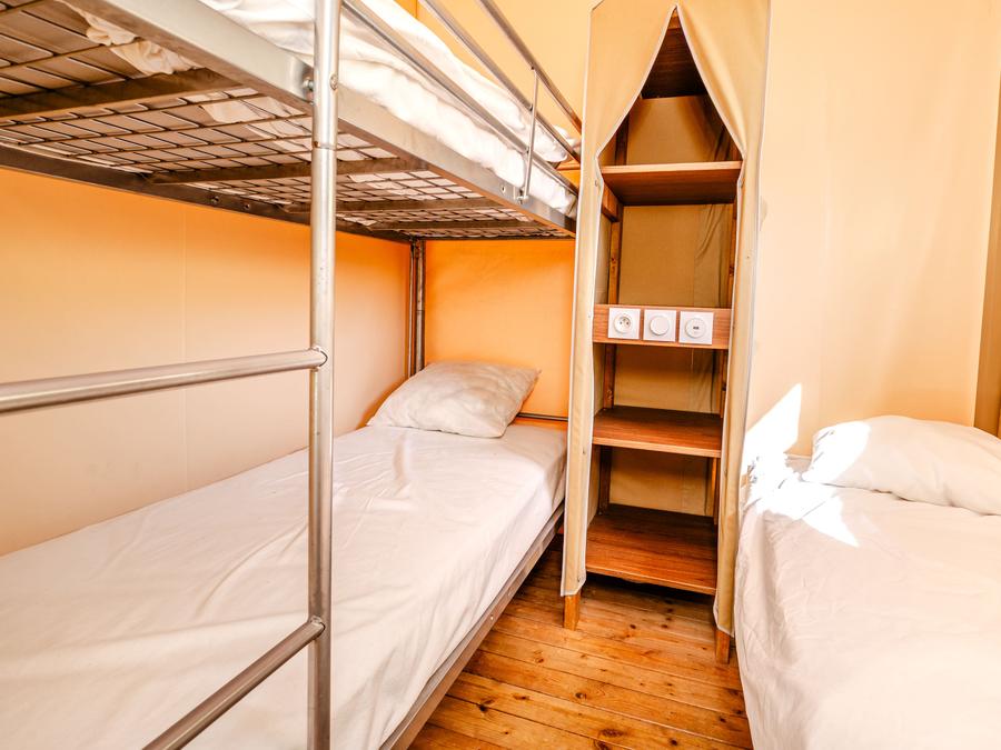 Tente en toile et en bois 5 personnes - Wood Lodge - 2 chambres - sans sanitaires 5 pers. 10
