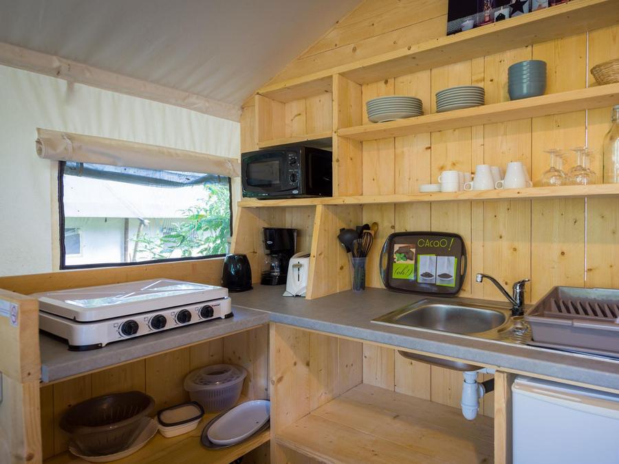 Tente 5 personnes - Tente Insolite Premium Safari 2 ch. - Avec sanitaires 9