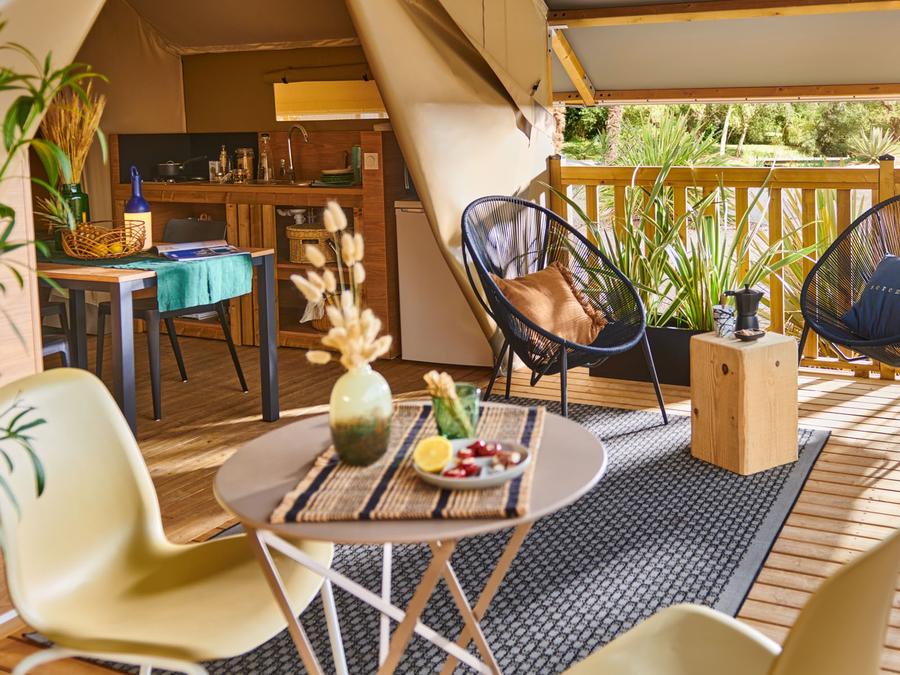 Tente en toile et en bois 5 personnes - Wood Lodge Standard 25 m2 (2 chambres-5 pers ) + terrasse couverte (Avec sanitaires) 3
