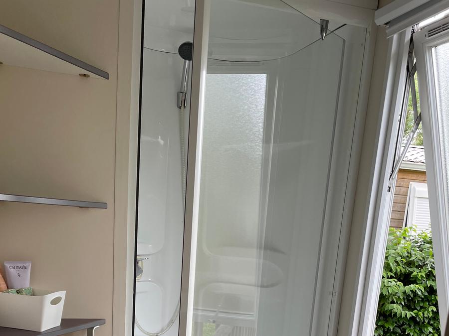 Mobilhome 4 personnes - Mobil home Premium 2 chambres 27-32m² + Terrasse semi-couverte + TV + LV (samedi) 6