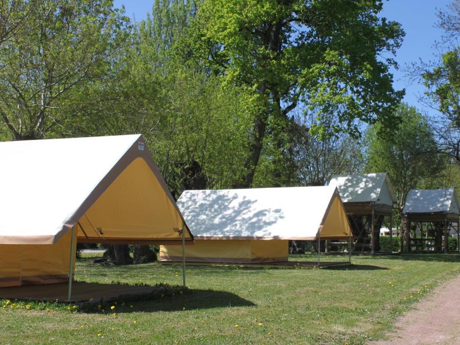 Tente en toile et en bois 2 personnes - Tente Treck Standard 1 chambre (sans sanitaires ni cuisine / sans véhicule) 0