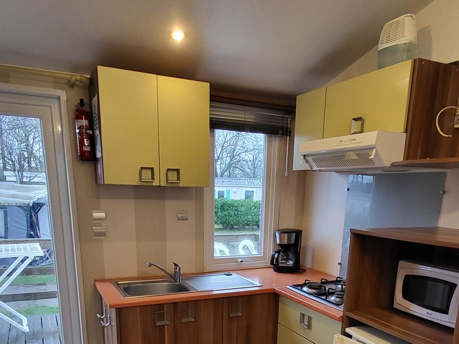 Mobilhome 4 personnes - 25 m² - 2 chambres (2 adultes max / ou familles) 1