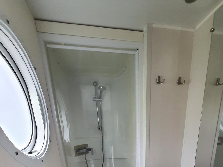 Mobilhome 4 personnes - VIP - 29 m² - 2 chambres - Terrasse double + SPA (2 adultes maximum ou famille) 5