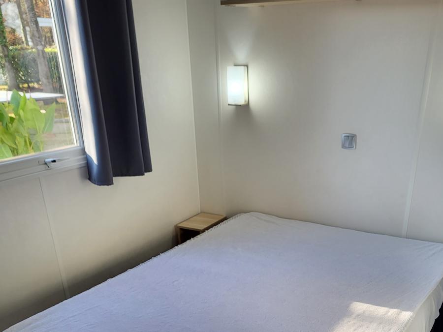 Mobilhome 4 personnes - VIP - 29 m² - 2 chambres - Terrasse double + SPA (2 adultes maximum ou famille) 8