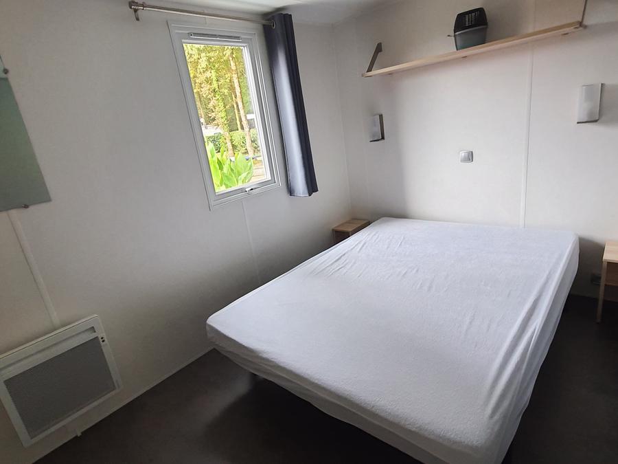 Mobilhome 4 personnes - VIP - 29 m² - 2 chambres - Terrasse double + SPA (2 adultes maximum ou famille) 3