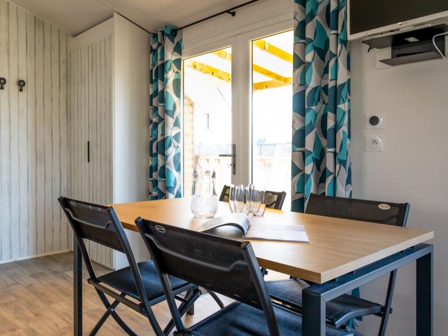 Mobilhome 4 personnes - 2 chambres - CONFORT 5