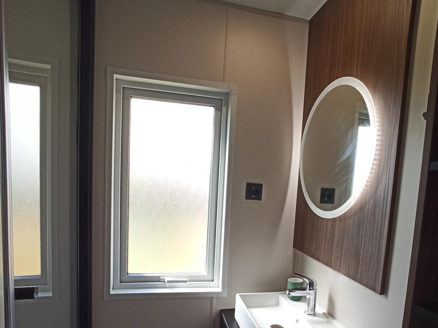 Mobilhome 6 personnes - Cottage Privilège 40m2 (3 chambres, 2 sdb) +climatisation + terrasse 8