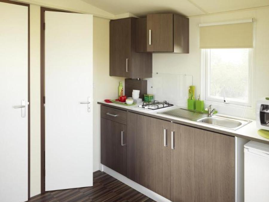 Mobilhome 2 personnes - CLASSIC 18-1 >10ans - maxi 2 adultes - TV, 1 chambre, environ 18m² 3