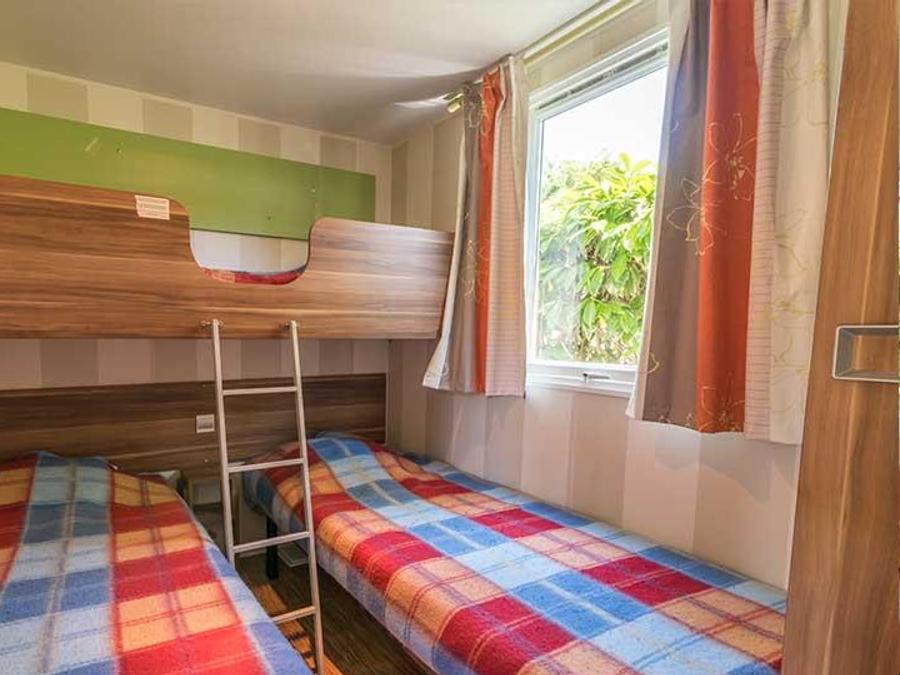 Mobilhome 5 personnes - CLASSIC 27-2 >10ans - maxi 4 adultes - TV, 2 chambres, environ 27m² 6