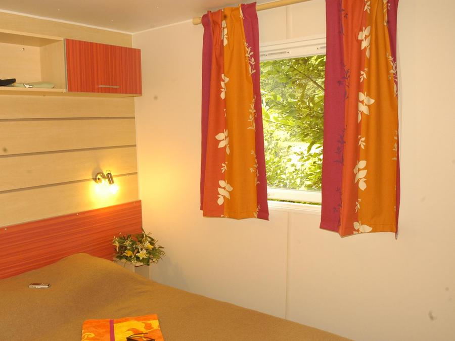 Mobilhome 8 personnes - CLASSIC35-3 >10ans - maxi 6 adultes - TV, 3 chambres, environ 35m² 5